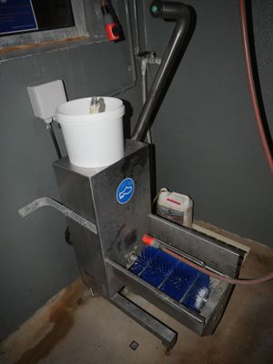 une image représentant une machine équipée d'un godet