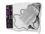 un sac contenant quelques fils et un bout de papier