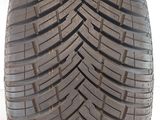 the tire tread of a car is shown on a white surface