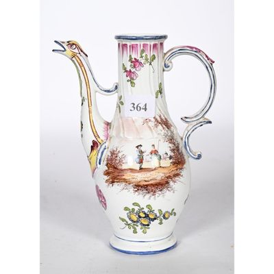 un vase blanc et bleu orné d'une peinture