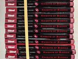 un grand nombre de livres empilés les uns sur les autres