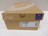 a box that has a label on it that says asics