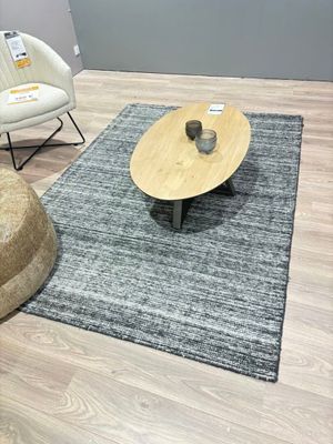 Tapis gris COCO MAISON 160 x 230 cm et tapis rayé COCO MAISO… - Photo 1