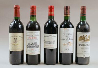 5 bouteilles : 1 B. Le Cloitre du Château Prieuré-Lichine. M…
