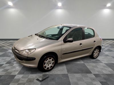 206 1.4 HDI PACK NAV - ES - Mise en service: 03/08… - Photo 1