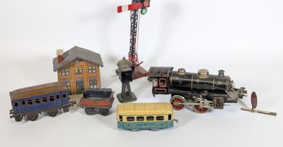 plusieurs types de petits trains sur une surface blanche
