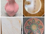 plusieurs photos d'un vase rose et d'une assiette en bois posés sur une table