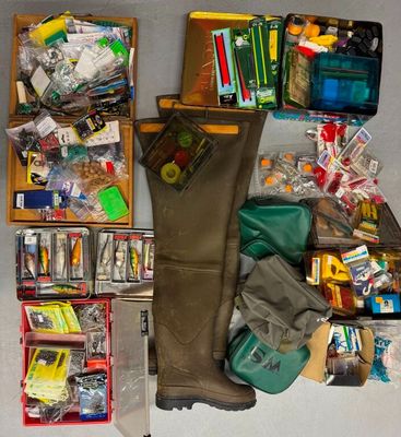Matériel de pêche: important lot de matériel et accessoires … - Photo 1