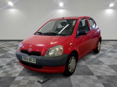 TOYOTA - YARIS 70 VVT-I LINEA TERRA - ES - Mise en service: …