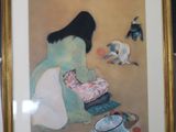 tableau représentant une femme assise par terre à côté d'un bol de nourriture