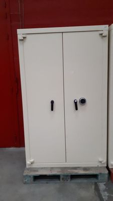 ARMOIRE FORTE ouvrant à deux portes avec ouverture à code un… - Photo 1