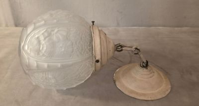 Suspension en verre moulée - 1925 - H: 29 cm