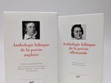 deux livres posés côte à côte sur une table