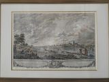 tableau représentant une vue d'une ville avec une rivière au premier plan et un pont au loin