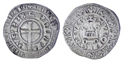 une pièce d'argent avec une croix au recto et une croix au verso