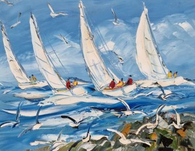 tableau représentant un groupe de voiliers sur l'océan, avec des mouettes qui volent tout autour