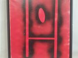 une peinture rouge et noire représentant la lettre « h » sur fond blanc