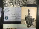 une photo d'une vitrine remplie de timbres