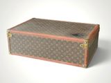 louis vuittoupe trunk from the early 20th century