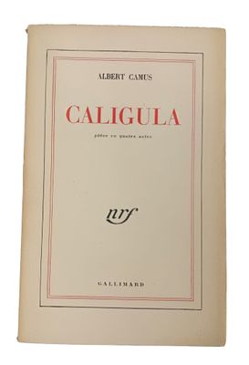 un livre dont le titre est celui du roman intitulé « Caligula »