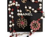 chanel necklace and earring set