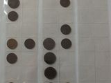 a lot of coins that are on the table