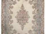 un ancien tapis persan à motif de médaillon
