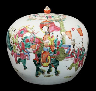 CHINE - POT A GINGEMBRE couvert à pans en porcelaine à décor…