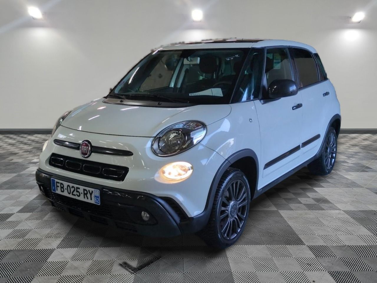FIAT - 500L 1.4 95 CH LIGUE 1 CONFORAMA - ES - Mise en servi…