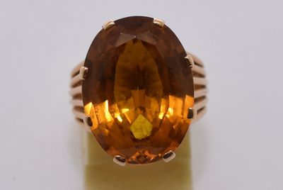 BAGUE en or sertie d'une pierre jaune (citrine ou topaze), p… - Photo 1