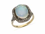 une bague en oplite et diamants, par van cleef