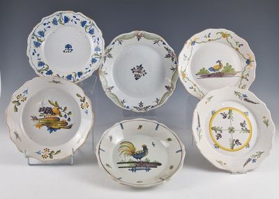 SIX ASSIETTES à bord mouvementé - Bourgogne Auxerroise d'Epo…