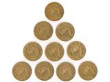 un ensemble de six pièces britanniques disposées en pyramide