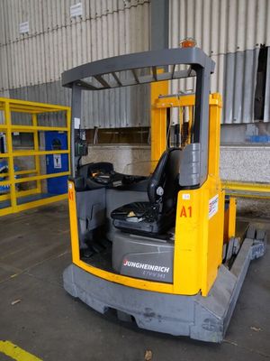 1 Chariot Lateral Jungheinrich Etv-V 341, Capacite Nominale …