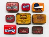de nombreuses boîtes de conserve de différents types