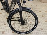 a bike that is sitting on the floor in the room