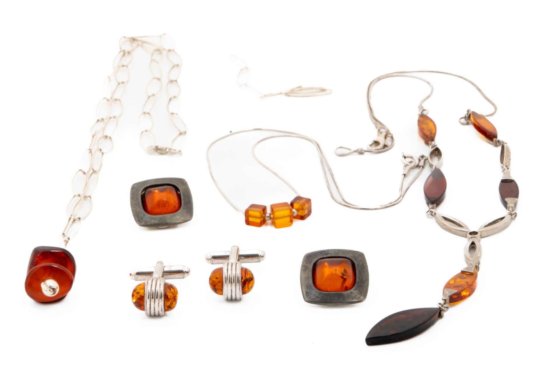 Objets d'art & Curiosités