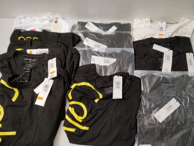 Lot de 12 vêtements de diverses tailles et marques dont : CA… - Photo 1