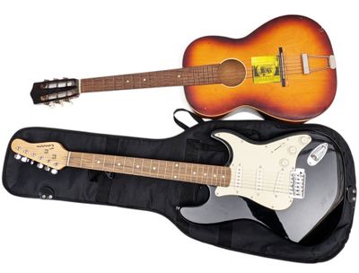 REUNION de deux guitares comprenant :