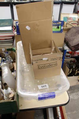 a box that is sitting on top of a table in a room
