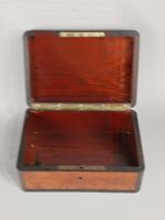 Coffret en loupe d'amboine à incrustaiton de nacre. (photo 3)