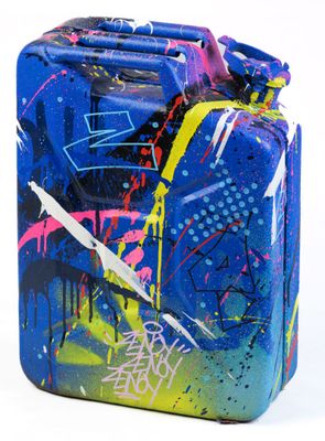 ZENOY (1974-). Bidon peint, signé.