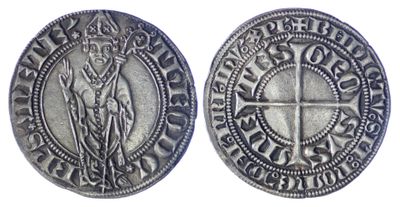 une pièce d'argent avec une croix au recto et une croix au verso