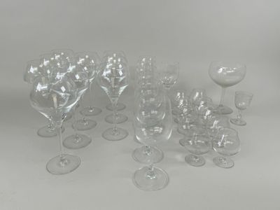 Lot De Verres En Verre Et Cristal Comprenant : - Dix Ver - 77859013 