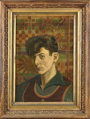 portrait d'un jeune homme en chemise verte devant un mur de mosaïque