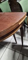 Une table demi-lune de style Louis XVI en placage d'acajou (… (photo 2)