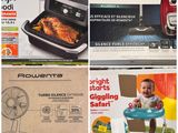 quatre photos différentes d'un bébé assis dans une chaise haute dans un magasin