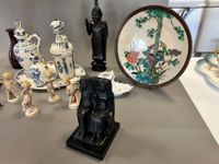 Lot d'objets décoratifs divers comprenant une lampe à pétrol… (photo 3)