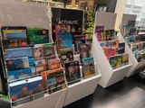 a lot of books that are on display in the store