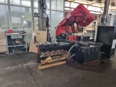 Scie à ruban AMADA modèle HFA-330 (400V) de 1995. - Photo 1